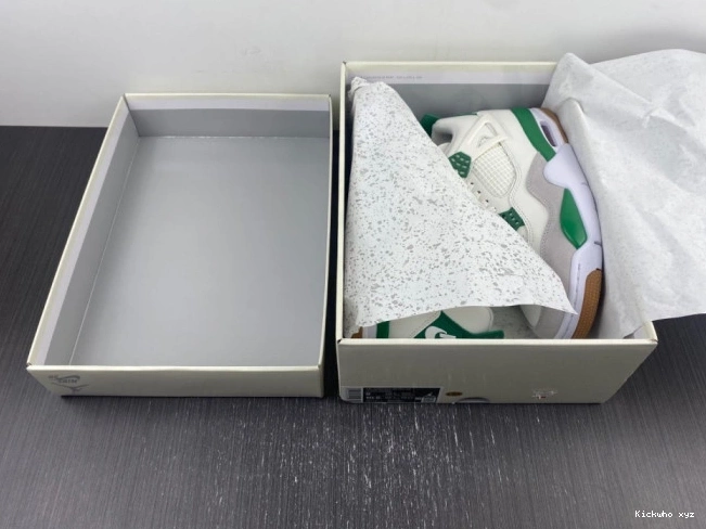 Green SB Nike Air Jordan Pine 4 x DR5415-103 0817